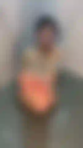 Meine finger schmecken köstlicher, wenn ich sie aus meiner muschi nehme.