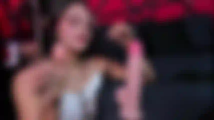 Die deinem schwanz eine lektion erteilt, damit du dich benimmst.