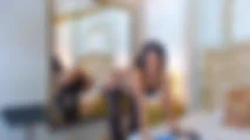 Lassen sie sich von meinem schwarzen stil verführen.