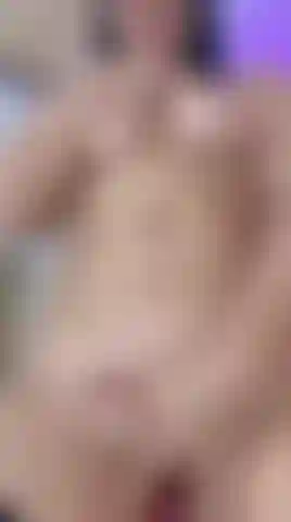 Ich habe mit meinem arsch gespielt und wollte, dass du siehst, wie sehr ich es liebe 😈.