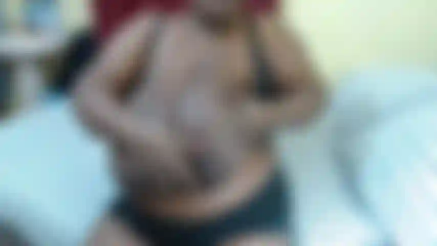 Für diejenigen, die große brüste und milch lieben, ist hier ein video, das mehr als 3 minuten lang melkt und mit meinen großen brüsten spielt.