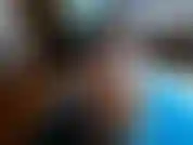 Zwei ganze flaschen sperma! Ich lasse es mein gesicht und meine titten bedecken, dann schnappe ich mir meine brille und fange an, mich auszuziehen. Der riesige schwanz bedeckt mich bis ich besahnt werden muss!