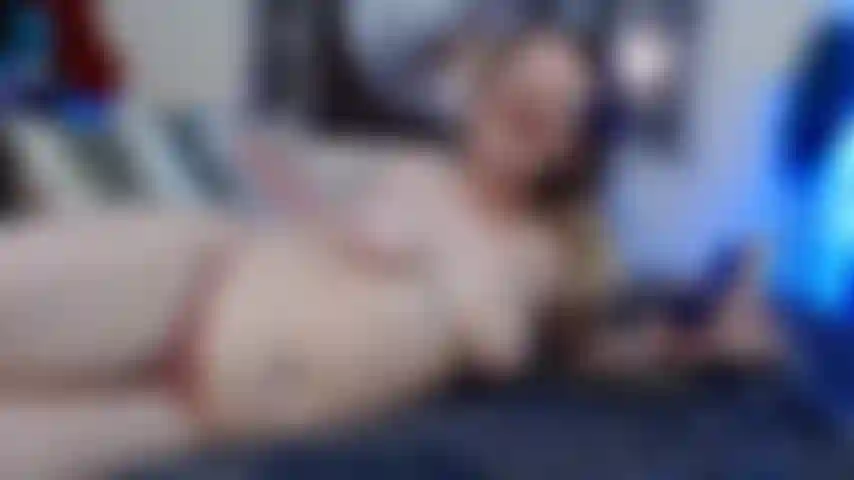 Doppelpenetration bringt mich zum abspritzen.