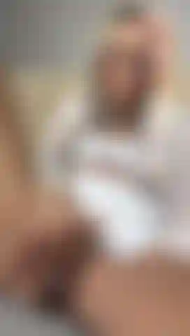 I couldn't resist touching myself... every moan is just for you #secretary #moan #hot #blonde #milf #cum