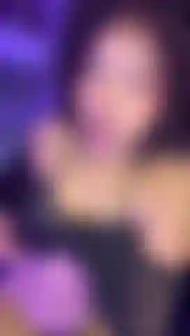 Come and enjoy a hot touch on my tits