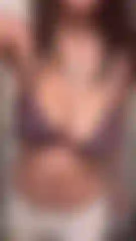 Meine titten passen kaum in meinen bh.