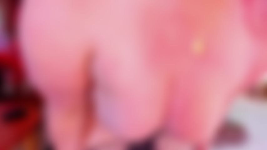 Lass uns spielen. Ich bin sehr ungezogen.