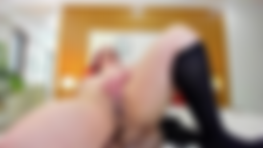 Reite körperspielzeug im bett.