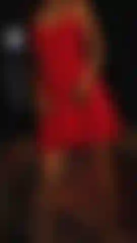 A sexy and slow stripteasy, showing my ass for you