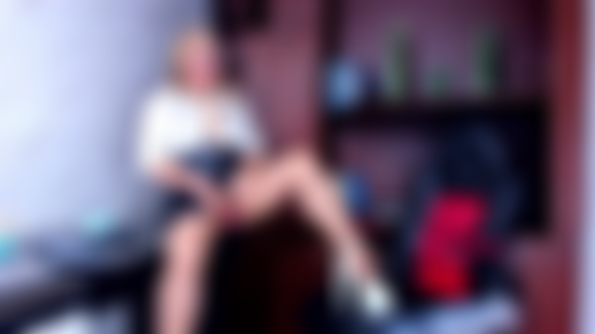 Während ich im büro einen rock trage.