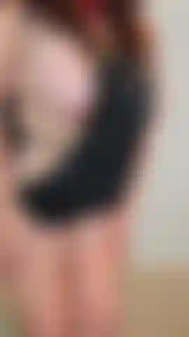 Unzipping my dress to show bare boobs and curves wearing fishnet tights and heels #leatherdress #bbw #heels #stilettos #fishnets #unzipping