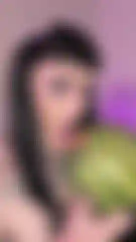 Saftige wassermelone beim ficken mit großem creampie.