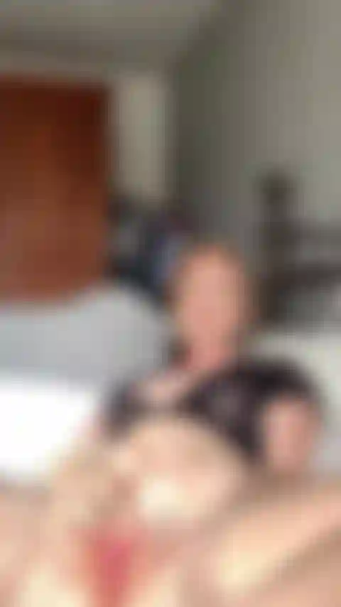 Die mich beim anschauen von pornos zum abspritzen bringt.