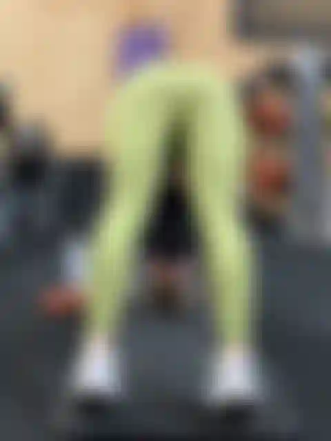 Denken sie immer daran, sich zu dehnen! ... Möchte, dass ich es dir zeige ;).