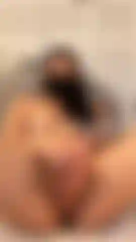 Cremiger muschifick mit dildo und buttplug.