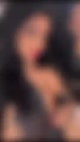 Die ihre perfekte fantasie entfaltet.