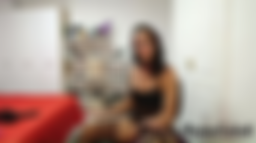 Verführung mit roten schuhen.