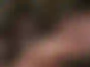 Herrin legt ihre wundervollen nackten füße hoch.