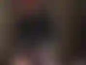 Herrin vivian wichst ihren großen weißen schwanz, ganz in glänzendes gummi gekleidet.