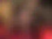 Du kannst der baumelnden königin nicht widerstehen.