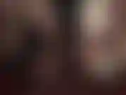 Handjob und high heels-teaser mit schwarzen und weißen absätzen und handschuhen.