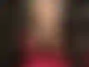 Reibe dich an meinen strumpfhosenbeinen und meinem hintern.