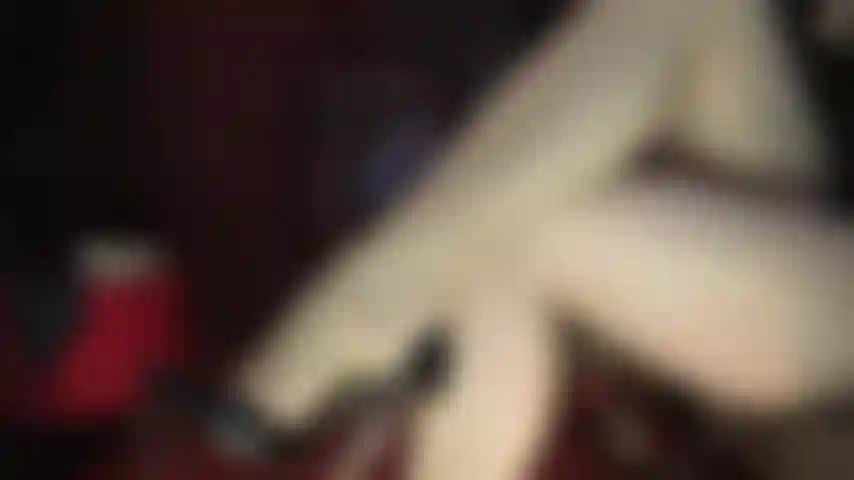 Sex mit gekreuzten beinen – du bist so vernarrt in die strumpfhosenbeine der göttin, sie hat dich zwischen ihnen gefangen für ein melken, von dem du immer geträumt hast. (Femdom, nylons, beinanbetung, dildo, stilettos, high heels, nylonbeine, joi, sexy beine).