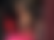 Rote absätze sind deine schwäche – herrin vivian genießt es, dir beim anblick glänzender roter pumps beim sabbern zuzusehen und dich mit ihren langen strumpfhosenbeinen und sexy füßen zu necken.