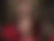 Die lederstiefel kommen aus, um die perfekten nylonfüße von herrin vivian mit ihren füßen anzubeten. ( Hd).