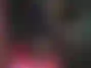 Körperbewunderung in einem engen catsuit aus spandex und leder.