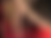 Wenn du eine schwäche für extra hauchdünne und glänzende hautfarbene strumpfhosen hast, ist das genau das richtige für dich! Diese nylons sind so hauchdünn, dass du sie kaum spürst. Wie deine göttin dich langsam mit füßen, beinen und hintern neckt. Superheiß!