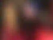 Mal sehen, ob dein schwanz diese unwiderstehliche reizung mit arsch und beinen in glänzenden blauen satinshorts und hohen schwarzen stiefeln aushält. Am ende bringt dich die herrin zum tropfen und lässt dich um erlösung betteln ...