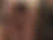 Küsse und verehre meinen arsch in einem engen schwarzen lycra-rock und einer heißen netzstrumpfhose zusammen mit meinen füßen. Am ende countdown zum abspritzen mit den fingern.