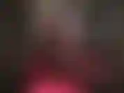 Die beine meiner seidig schwarzen, hauchdünnen strumpfhose reichen bis zu meinem perfekten, runden hintern. Du kannst mich nur streicheln und dir wünschen, es wären die hände deiner herrin, die dich berühren ...