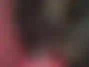 Spuckspiele mit latexhandschuhen im heißen gummioutfit.