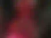 Die bbc-strapon-dominanz und arschverehrung in glänzenden roten leggings bietet.