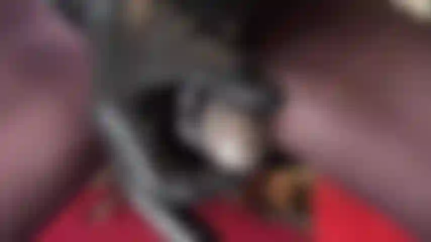 Eine schwanzliebende hure! Oh ja, du sabberst beim anblick meines 20 cm langen, wunderschönen schwarzen schwanzes. Deine arschfotze zuckt, du willst es...