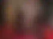 Die verführerin – langsames, sinnliches bein-teasen in hauchdünnen schwarzen spitzenstrümpfen.