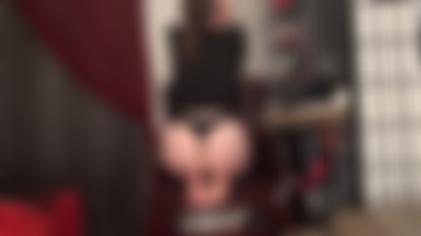 Adore the perfection that is Mistress Vivian's bare ass and feet.
