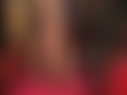 Füße und schwanz – du liebst die füße der herrin und den massiven schwarzen strapon gleichermaßen. Lass dich von der herrin auf den zehen ficken und zeige dabei ihre erstaunlich hohen bögen in glänzenden strumpfhosen.