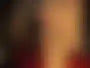 Glänzende hautfarbene strumpfhosen. Wow! Das ist eine unglaubliche glänzende hautfarbene strumpfhose. Verehre meine beine, meinen hintern und meine füße in diesen heißen schichten. Mmmm.