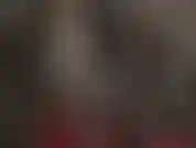 Du willst diesen großen schwanz ... Herrin lässt dich wegen ihrer massiven strapon-beule unter dem lederrock sabbern.