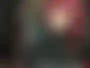 Herrin, die dich hungrig nach einem riesigen schwanz macht.