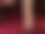 Fußfetischistin – baumelnde slingback-heels mit nackten füßen.