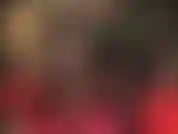 Gemolken zwischen den seidig-durchsichtigen schwarzen strumpfhosen und den übereinandergeschlagenen beinen deiner nylongöttin. Die herrin demonstriert, wie sie möchte, dass du ihre beine fickst und deinen schwanz über sie entleerst.