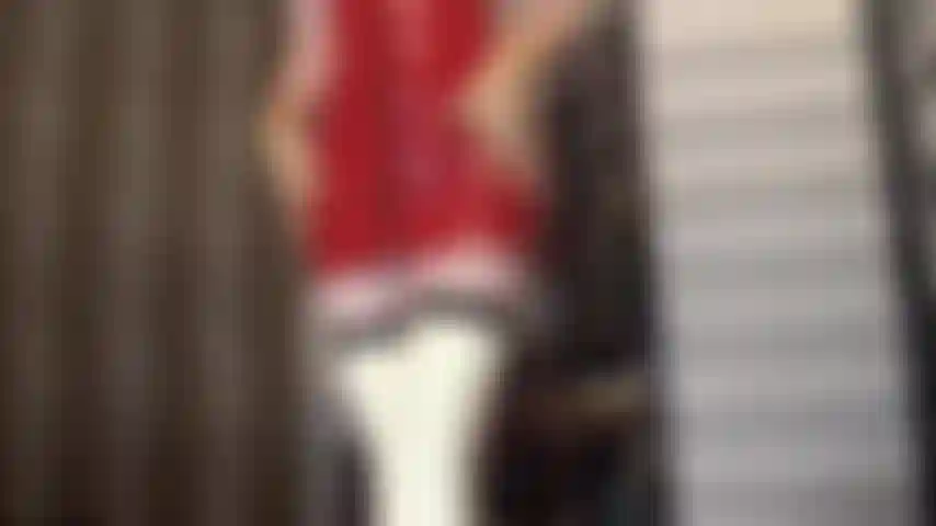 Träumen sie vom facesitting mit der herrin in einem extra kurzen latexkleid?