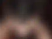 Hartes pegging, strapon-fick – beuge dich nach vorne für den großen stryker-strapon der herrin und trinke den speichel, der von meinen schwarz geschminkten lippen tropft.