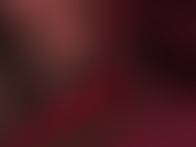 High heels-fetisch – die perfekte kombination aus schwarzen, durchsichtigen strumpfhosen und roten, glänzenden stilettos. Herrin lässt dich jeden zentimeter dieser sexy, glänzenden pumps und beine anbeten.