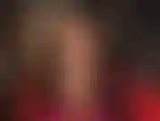 Beine, arsch, dekolleté in glänzenden strumpfhosen, wichs-teaser – du kannst deine finger einfach nicht von deinem schwanz lassen. Also los, wichs dir einen runter! Schön langsam.