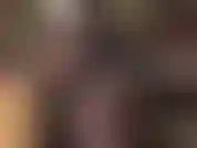 Verehre den großen weißen schwanz und arsch der herrin in mehreren strumpfhosen und strümpfen.